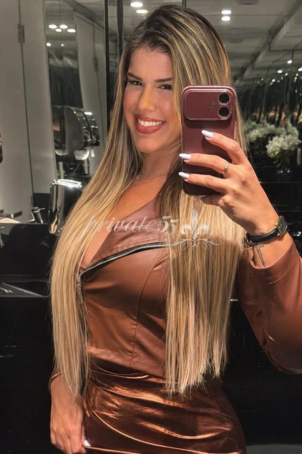 Bia  Caldas - Acompanhante de Luxo em Rio de Janeiro