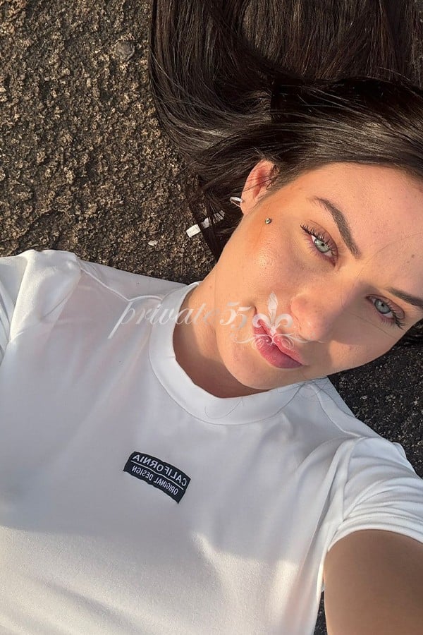 Clara Dalcol - Acompanhante de Luxo em Balneário Camboriú