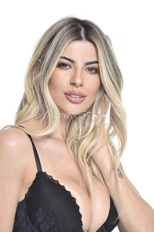 Carla  Amorim - Garota de Programa em Curitiba