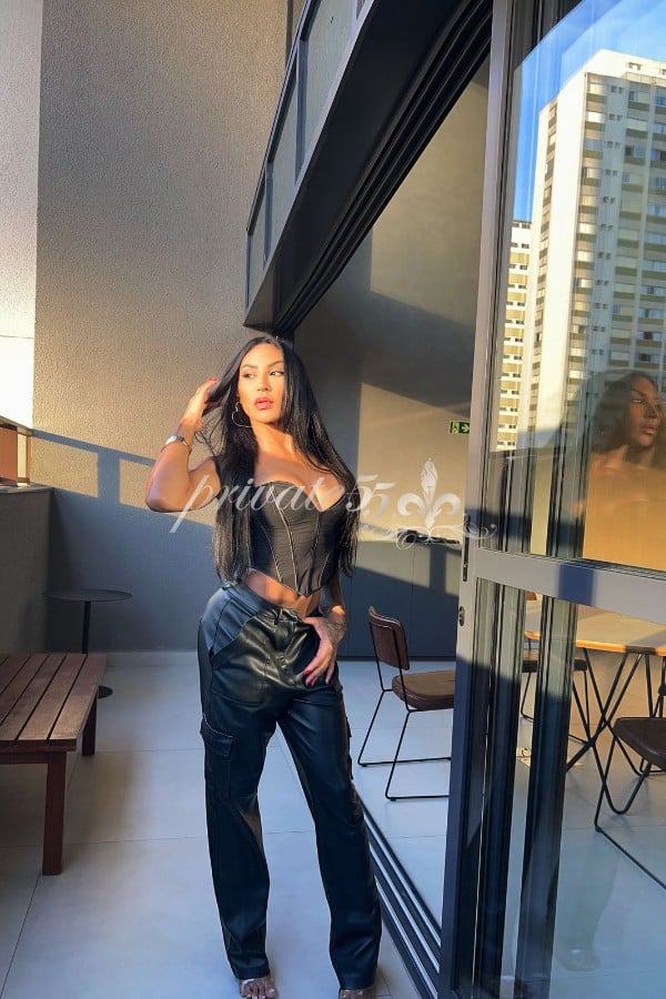 Isadora Monteiro - Acompanhante em Curitiba