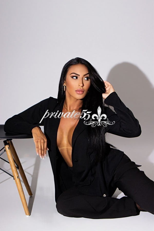 Isadora Monteiro - Acompanhante de Luxo em Curitiba