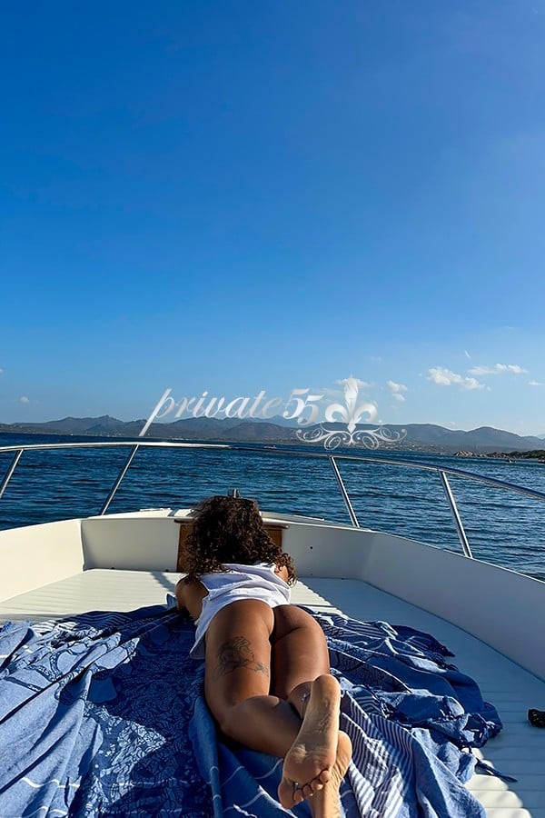 Vivi Bernardi - Acompanhante de Luxo em Florianópolis