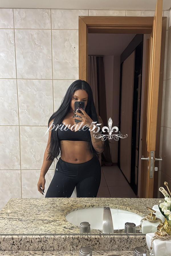 Sarah Cash - Garota de Programa em Curitiba