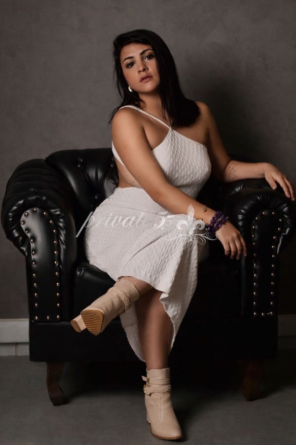 Romana Suvion - Garota de Programa em Florianópolis