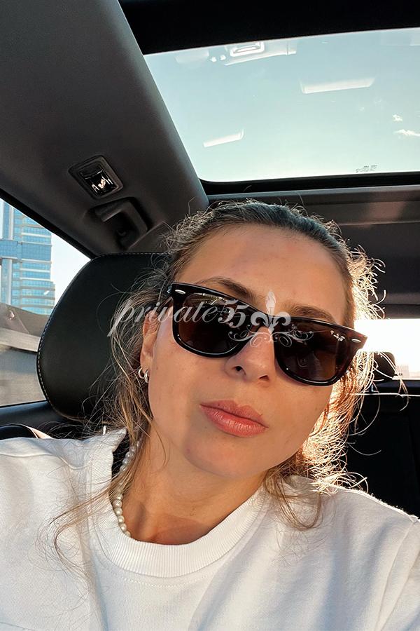 Cleo Salvatori - Garota de Programa em Florianópolis