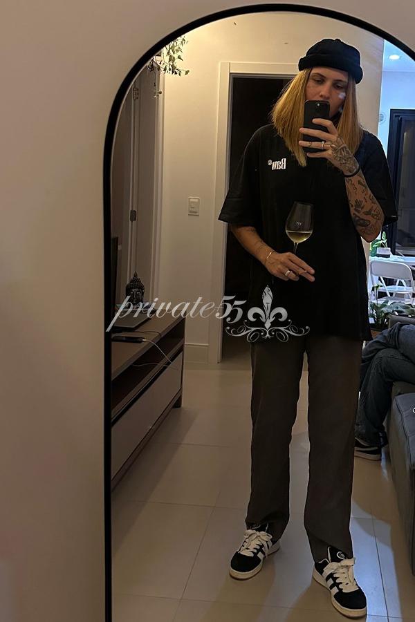 Cleo Salvatori - Acompanhante Verificada em Florianópolis