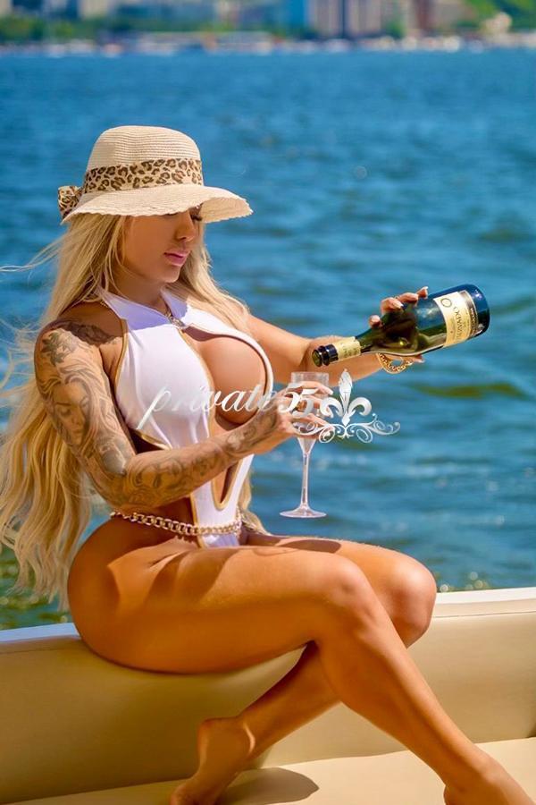 Juju Ferrari - Acompanhante de Luxo em Rio de Janeiro