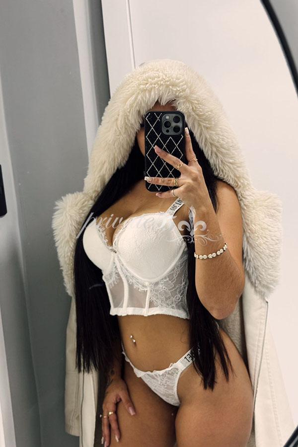 Isis Abdalla - Acompanhante em São Paulo