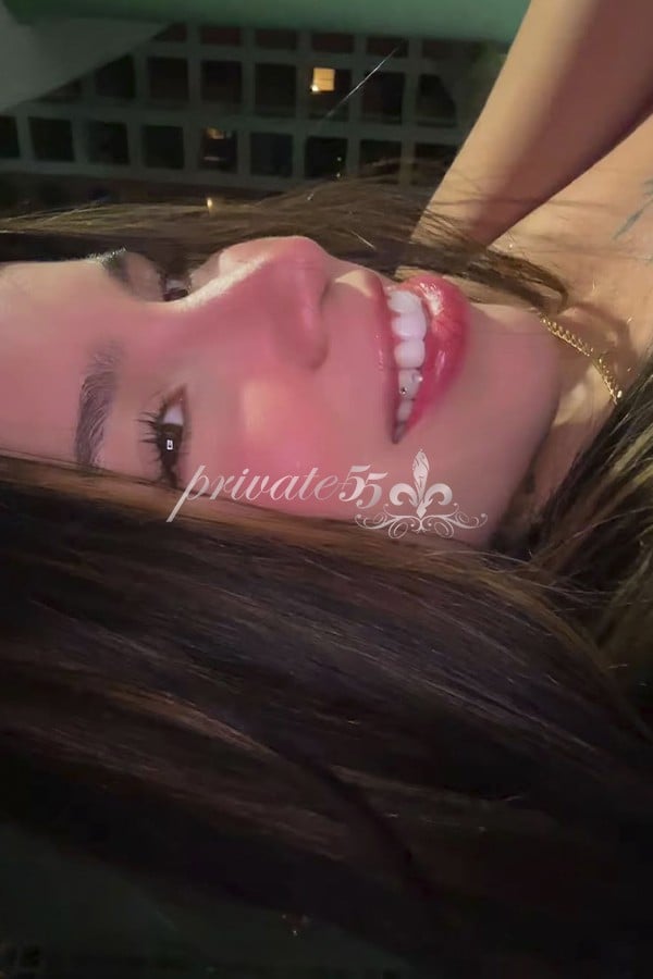Livia  Carvalho - Garota de Programa em Curitiba