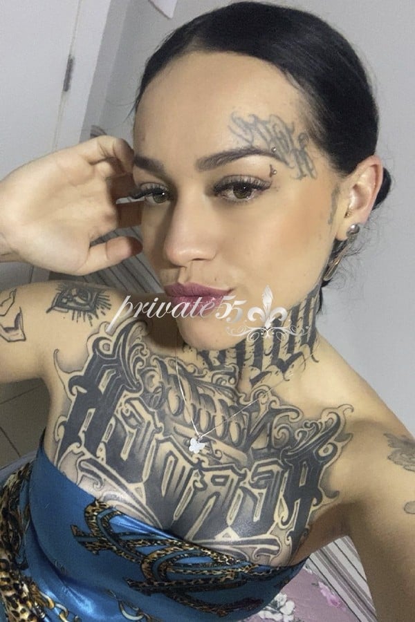 Foto 1 de Vitória Lins