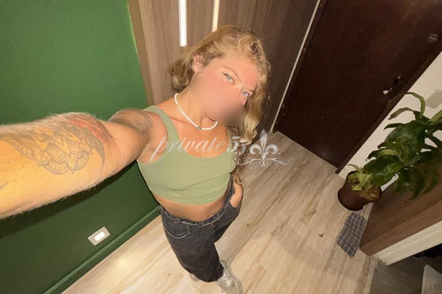 Foto 3 de Polly Almeida