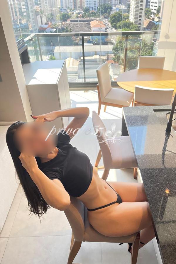 Bia Menezes - Acompanhante em Curitiba