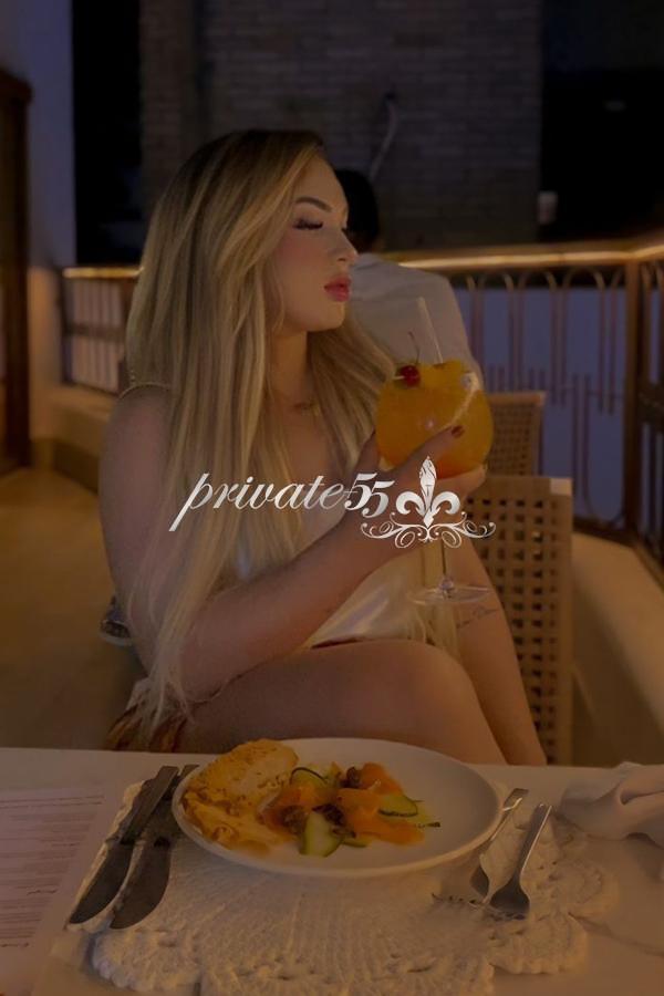 Lara Porto - Acompanhante em Curitiba