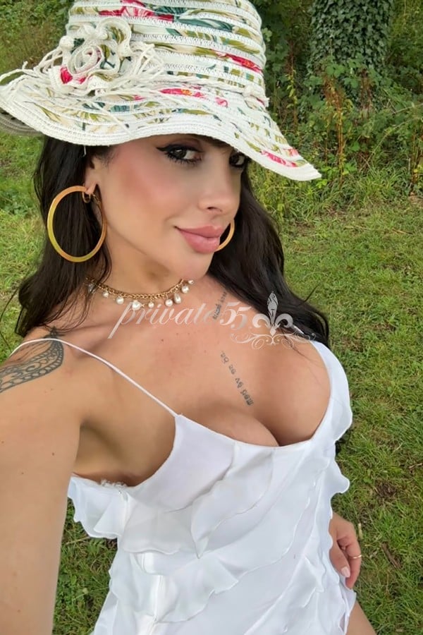 Gabriela Barcellos - Acompanhante de Luxo em São Paulo