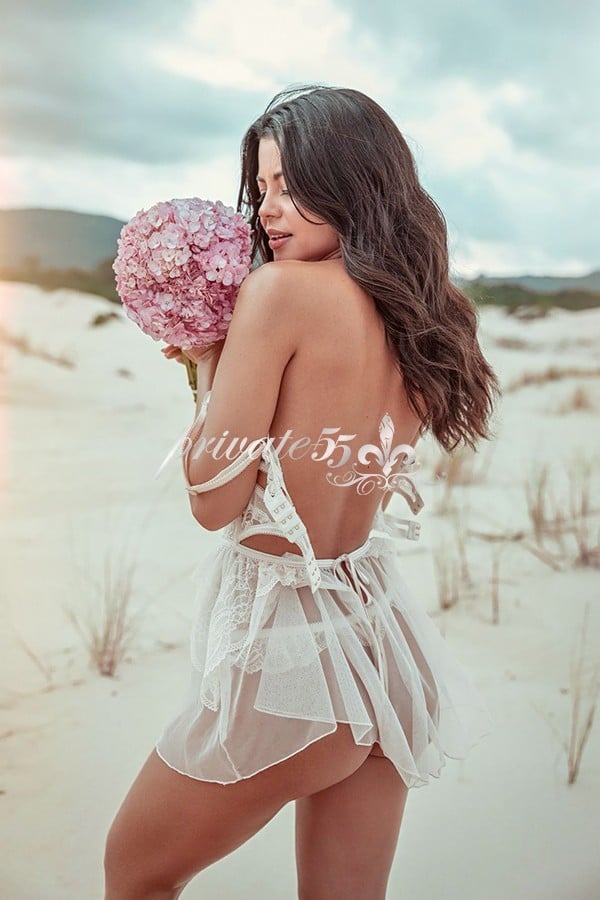 Luna Leão - Garota de Programa em Curitiba