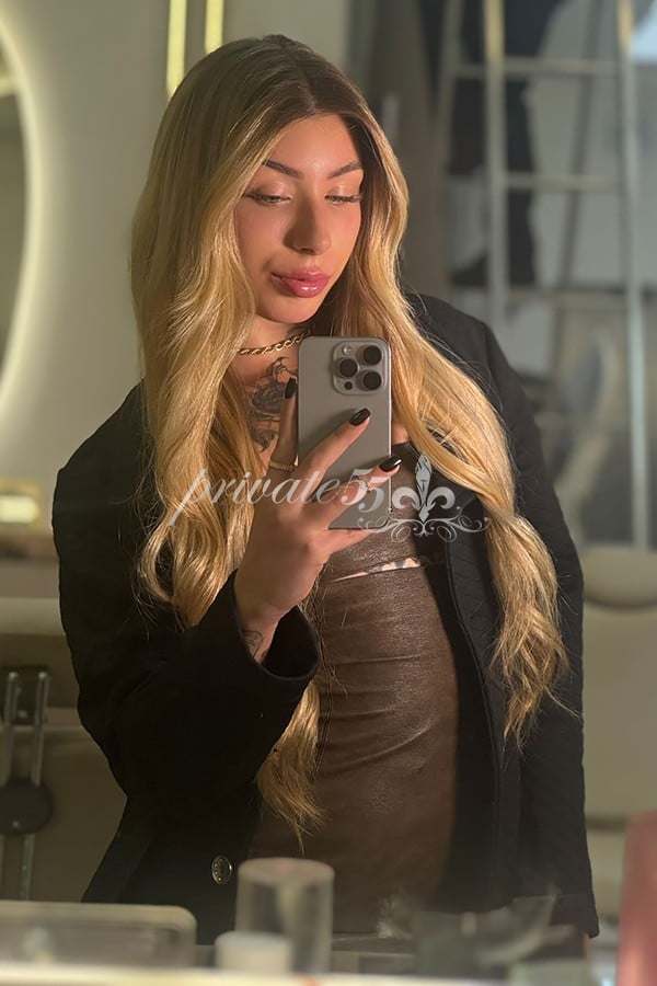 Cecília Kostowski - Garota de Programa em Porto Alegre