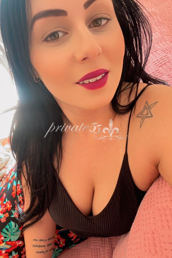Laura Schuh - Acompanhante em Florianópolis