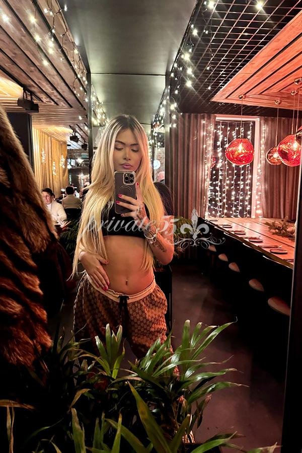 Maria Júlia - Acompanhante de Luxo em Curitiba