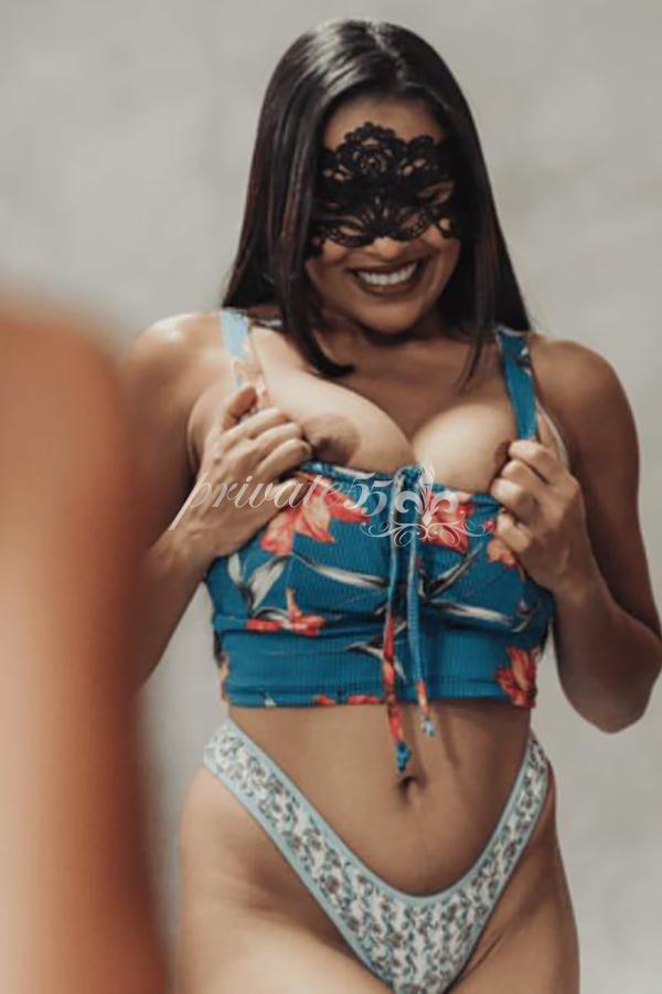 Gatinha Timida - Garota de Programa em Brasília