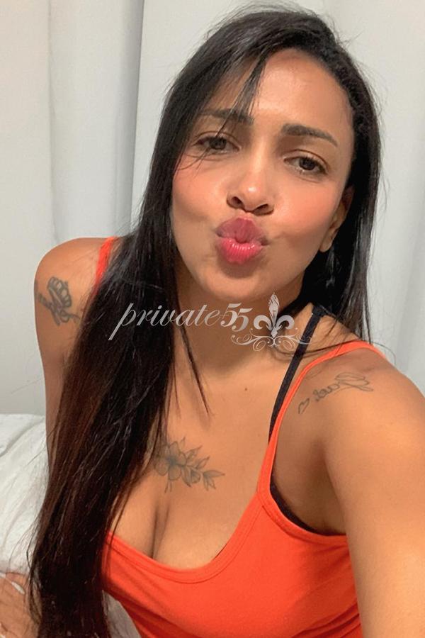 Gatinha Timida - Acompanhante Verificada em Brasília