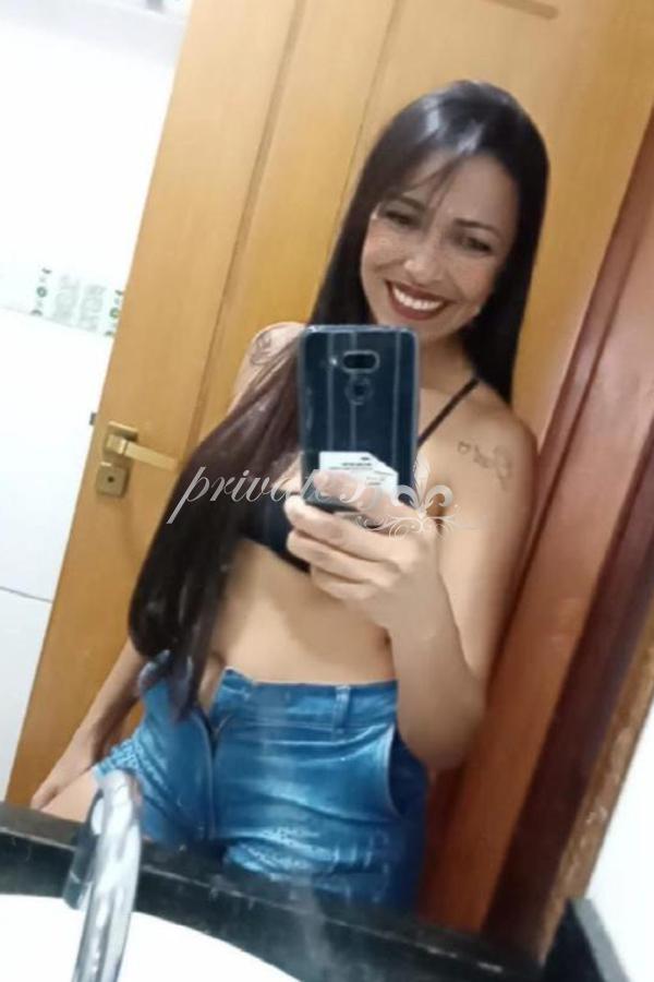 Gatinha Timida - Acompanhante de Luxo em Brasília