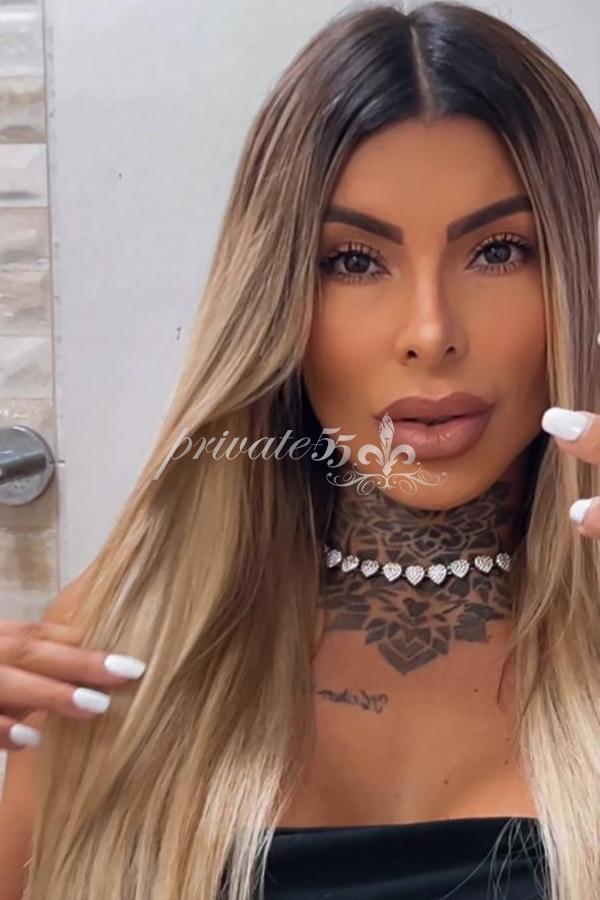 Eloha Feffer - Acompanhante em Florianópolis